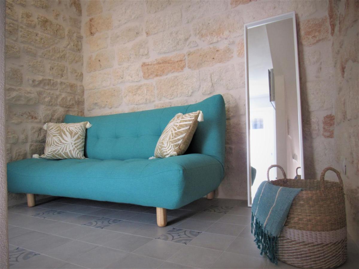 Nisea Apartment โปลีญาโนอามาเร ภายนอก รูปภาพ